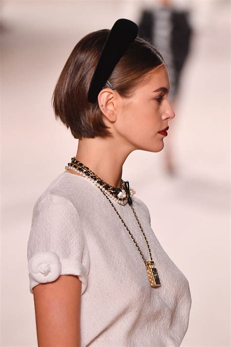 cabelo chanel moderno|chanel runway hair.